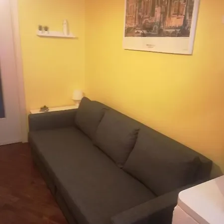 Lord C. Appartement La Spezia