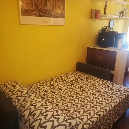 Apartment Lord C.